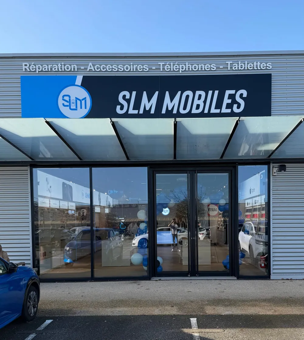 Façade du magasin SLM Mobiles Kerlann à Vannes